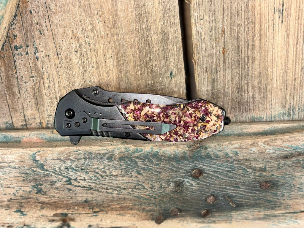 Memorial knife