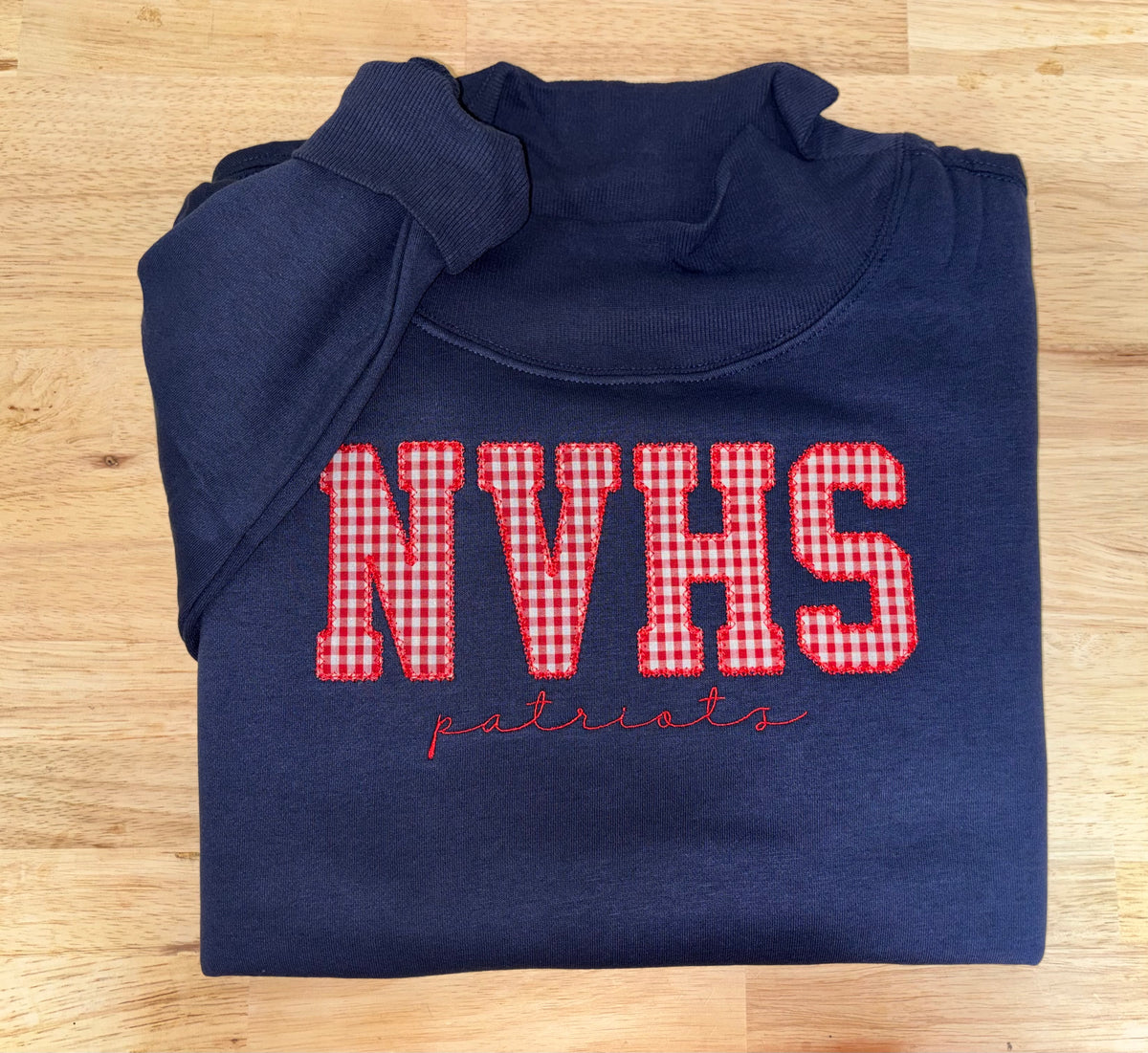 Applique Mock neck sweatshirt