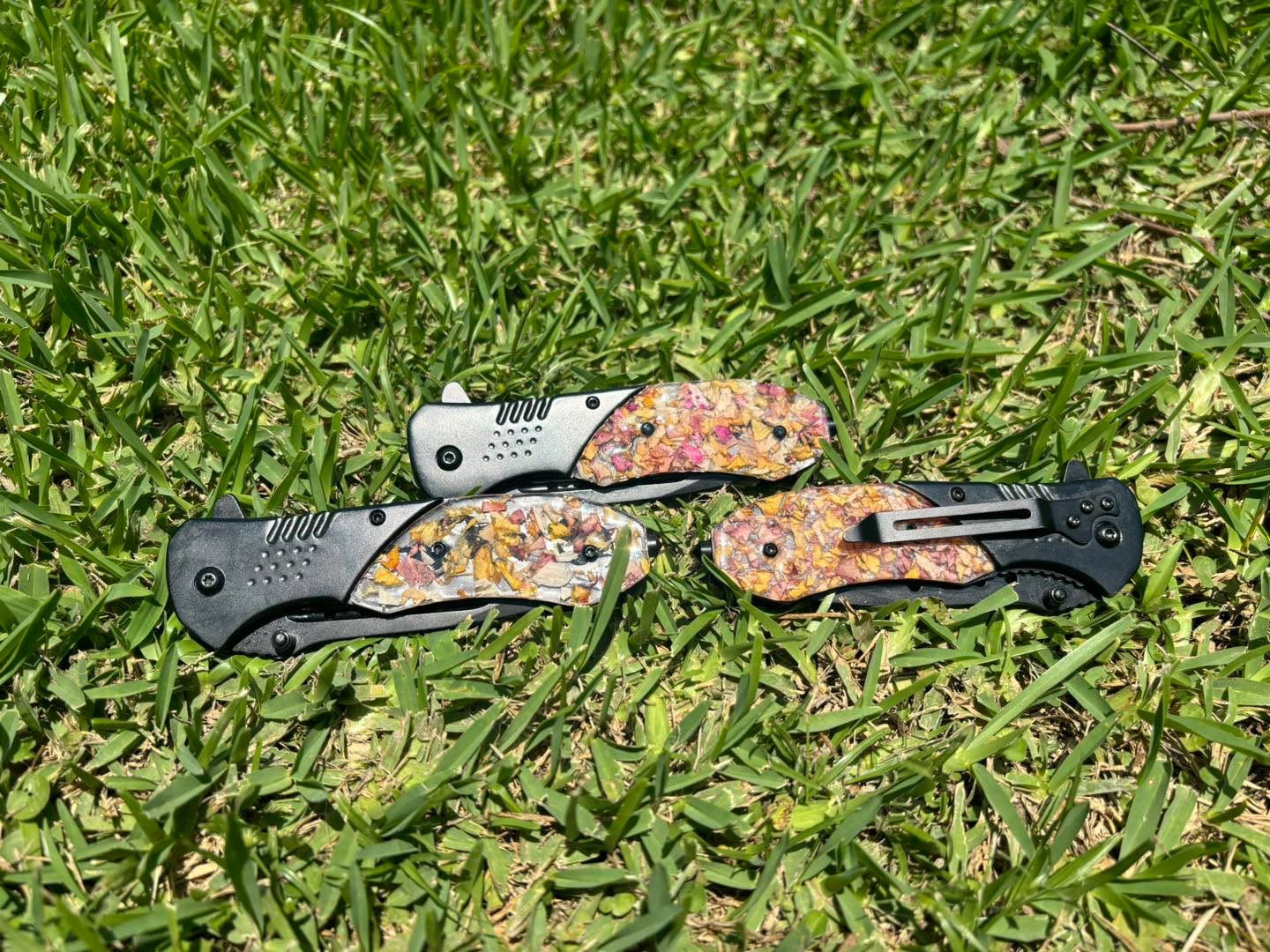 Memorial knife